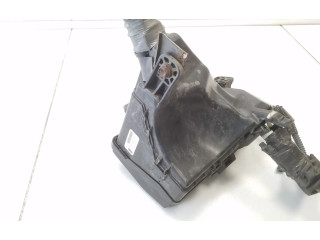   Pojistková skříňka 821110U021   Toyota Yaris 2012