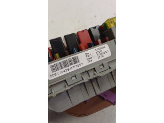 Блок предохранителей 51724394, 57657003   Fiat Stilo    