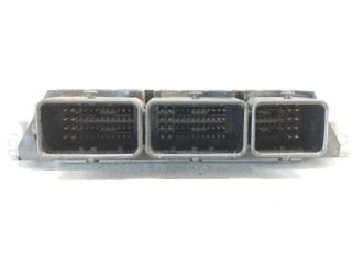 Řídící jednotka 8200935115, 0281015330   Nissan Primastar 2010