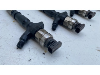 Комплект форсунок 2367030100    Toyota Hilux (AN10, AN20, AN30) для дизельного двигателя  2.5