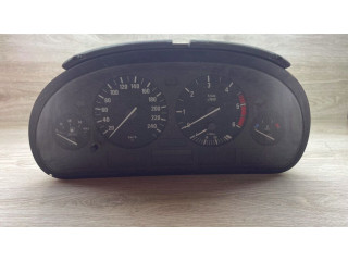 Přístrojová deska  BMW 5 E39 1996 8381198  