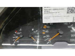 Přístrojová deska  Mercedes-Benz E W210 1999 2105401248  