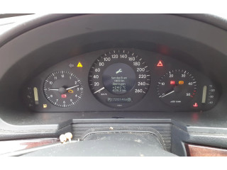 Přístrojová deska  Mercedes-Benz E AMG W211 2002 110080004013, A2115400411  