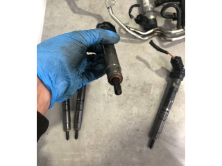 Vstřikovač 03L130277, 04451160301481   Audi A6 S6 C6 4F     