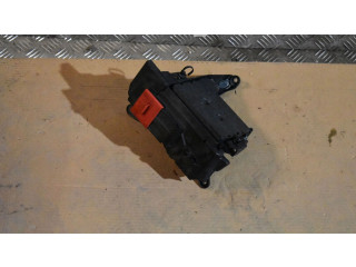   Pojistková skříňka A2065409801555525   Mercedes-Benz C W206 2025