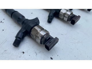 Комплект форсунок 2367030100    Toyota Hilux (AN10, AN20, AN30) для дизельного двигателя  2.5
