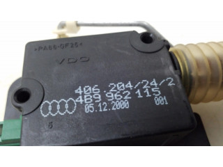 Замок багажника 4B9962115    Audi A3 S3 8L 1996-2003 года