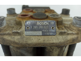 Jednotka ABS 0265201022, 950211238   BMW 7 E32 1900