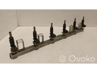 Топливная рампа 7542541   BMW 5 E60 E61 2.5 