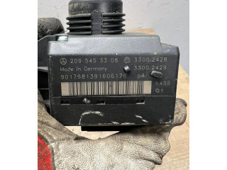 Řídící jednotka A2095453308, 33002428   Mercedes-Benz C W203 2003