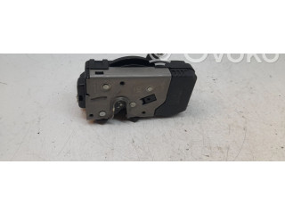Zámek zadních dveří 8200282303   Nissan Primastar 2008