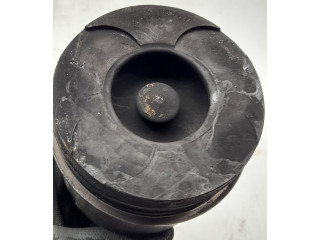  Поршень  7701473483, 7701478827  Renault Espace -  Grand espace IV  
