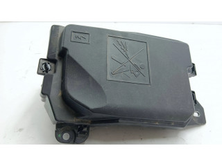 Крышка блока предохранителей 284B07753R, 284B07078R   Nissan Juke II F16    