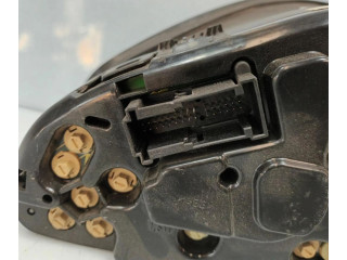 Панель приборов 2085402511   Mercedes-Benz CLK A209 C209       