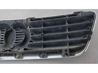 Передняя решётка Audi A6 S6 C4 4A 1994-1997 года 4A0853651C      