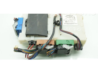   Pojistková skříňka 30765624, 30765624   Volvo XC70 2008