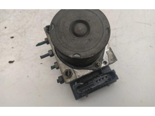 Jednotka ABS 8200068695   Renault Megane II 2004