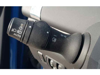 Ручка стеклоочистителей 255673247R   Renault Zoe