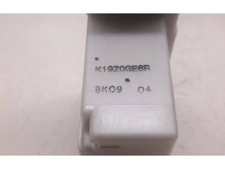 Блок управления климат-контролем K1970GE6B, 8K0904   Mazda 626