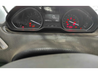 Přístrojová deska  Peugeot 2008 I 2019 9825986180  