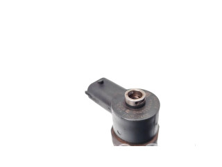Vstřikovač 33800-2A800   Hyundai i40  pro naftový motor 1.7 D4FD 1.7 CRDi