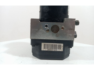 Jednotka ABS 472AAC1C104   KIA Carnival 2004