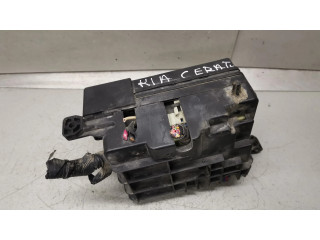   Pojistková skříňka 919552F050, 919582F030   KIA Cerato 2006