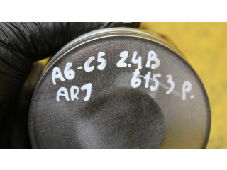 Píst    Audi A6 S6 C5 4B     
