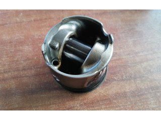 Píst 843ME   BMW 3 F30 F35 F31  pro naftový motor 2.0 B47D20A 