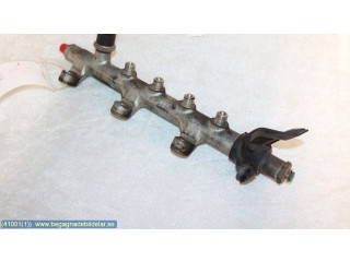 Vstřikovací lišta 8200023961   Renault Master II     