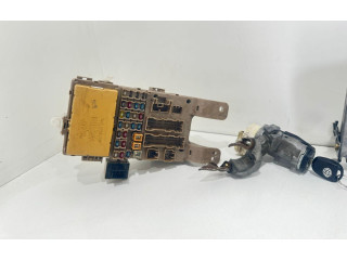 Генератор 175200-8111, 175200-8111   Toyota Corolla Verso E121      
