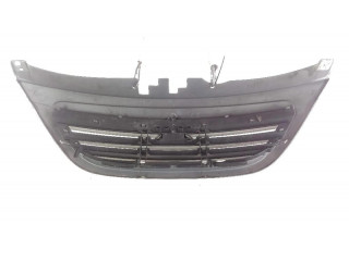 Передняя решётка Citroen C3 2002-2004 года 9647156780      