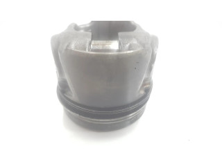 Píst E6B, 234102A967   Hyundai i30  pro naftový motor 1.6  