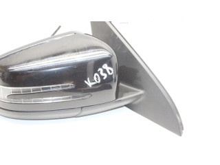 Zpětné zrcátko  Mercedes-Benz A W176 2014  A1768100216, 7PIN  