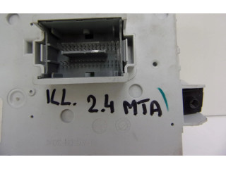 Блок предохранителей 68273255AD   Jeep Cherokee    