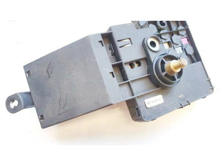   Pojistková skříňka A2115460841, 0-1394837-1   Mercedes-Benz E W211 2003