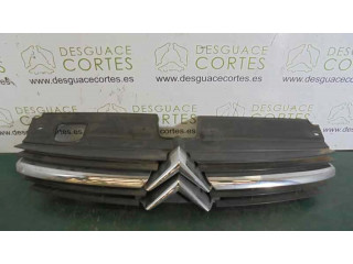 Передняя решётка Citroen C5 2001-2004 года 7804K2      