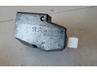Řídící jednotka 9815023380, 9827205180   Opel Crossland X 2021