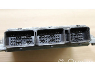 Řídící jednotka 8200882381, S122326133A   Renault Laguna III 2008