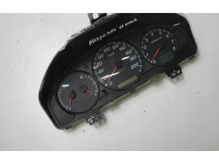 Přístrojová deska  Mazda MPV 2000 LC8255430  