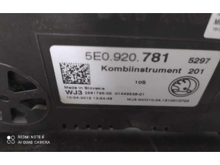 Přístrojová deska  Skoda Octavia Mk3 (5E) 2015 5E0920781  