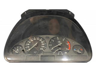 Přístrojová deska  BMW 5 E39 2001 8381198, 62118381198  