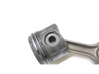 Píst    BMW 5 E39  pro naftový motor 3.0 M57 M57/DP71/430/267T/2M