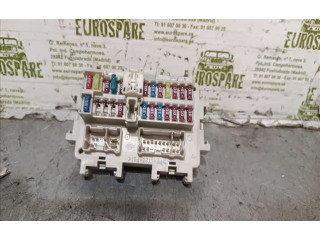   Pojistková skříňka 1052918   Nissan Navara D22 2001