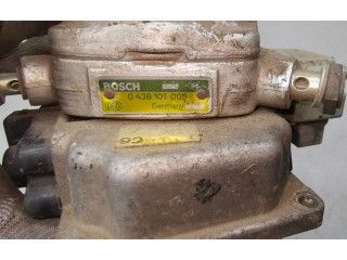 Vstřikovací lišta 0438121011, 026133353   Audi 80 90 B3     