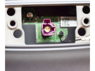 Дисплей    108954300H   Tesla Model 3