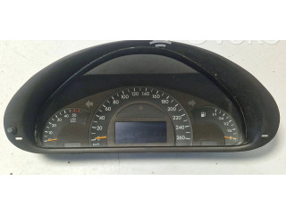 Přístrojová deska  Mercedes-Benz C W203 2002 A2035401311, 110003896015  