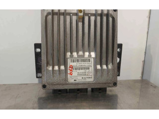 Блок управления двигателем ECU    8200399038   Renault Megane II