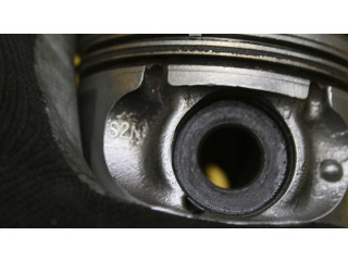 Píst    Renault Clio III     