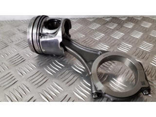 Píst    Infiniti EX  pro naftový motor 3.0  